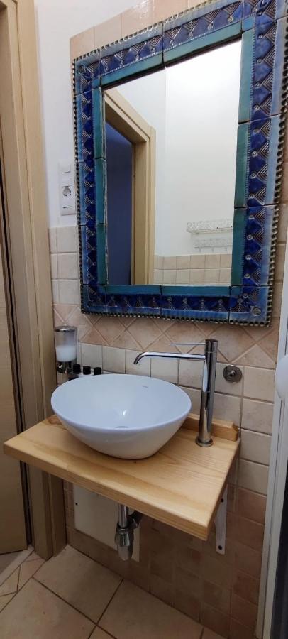 La Porta Sulla Costa Bed and Breakfast San Pantaleo Exteriör bild
